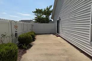 2059 Briarwood Dr, Kinston, NC 28501 - Photo 35