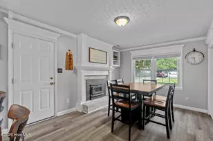 210 E Willowood Ln, Jacksonville, NC 28546 - Photo 5