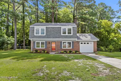210 E Willowood Lane, Jacksonville, NC 28546 - Photo 1