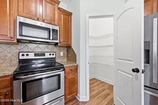 102 E Lake Dr, Goldsboro, NC 27534 - Photo 15