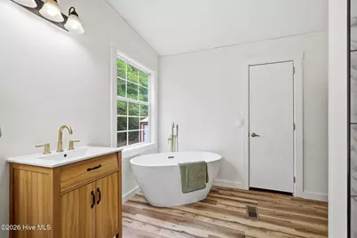 110 Southwest Drive, Newport, NC 28570 - Photo 21