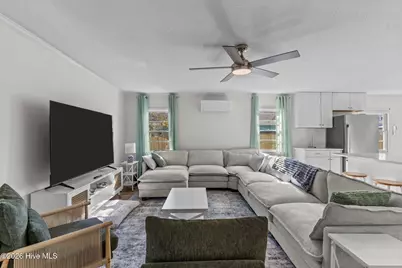 103 N Middleton Avenue, Oak Island, NC 28465 - Photo 7
