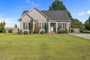 204 Planters Ridge Dr, Pikeville, NC 27863 - Photo 1