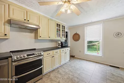 5517 Broadway Road, Sanford, NC 27332 - Photo 17