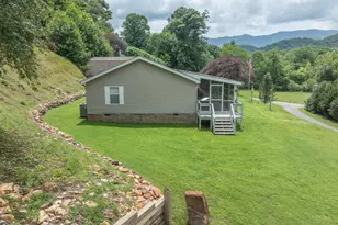 4122 Fairview Rd, Andrews, NC 28901 - Photo 3