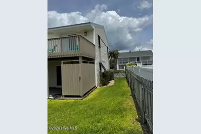 102 W Dobbs Street, Atlantic Beach, NC 28512 - Photo 7