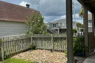 102 W Dobbs St, Atlantic Beach, NC 28512 - Photo 11