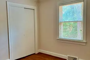 1000 Cameron Dr, Kinston, NC 28501 - Photo 29
