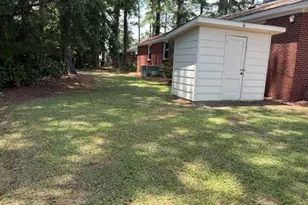 1000 Cameron Dr, Kinston, NC 28501 - Photo 3