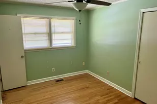 508 Main St, Pollocksville, NC 28573 - Photo 17