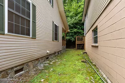 95 Cherokee Avenue, Andrews, NC 28901 - Photo 5
