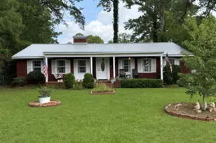 1902 Trent Blvd, New Bern, NC 28560 - Photo 1