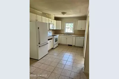 231 Carolina Pines Boulevard, New Bern, NC 28560 - Photo 5