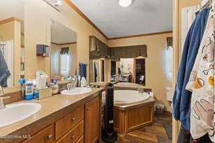 273 Wall St, Snow Hill, NC 28580 - Photo 13