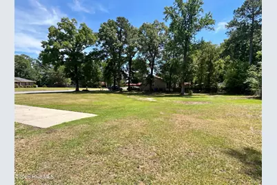513 Greenfield Boulevard, Greenville, NC 27834 - Photo 23