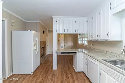 807 E Holly Street, Goldsboro, NC 27530 - Photo 17