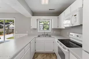 412 Dogwood Ln, Wilmington, NC 28409 - Photo 9