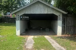 609 E 11th St, Greenville, NC 27858 - Photo 23