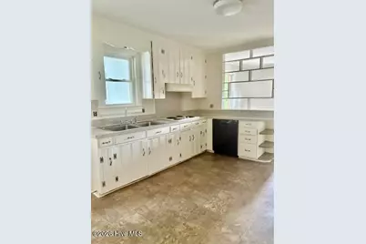 1606 West Road, Kinston, NC 28501 - Photo 13