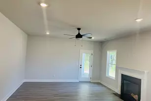 506 S Carey St, La Grange, NC 28551 - Photo 3