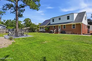 3854 Sylvan Dr, Wilmington, NC 28403 - Photo 13