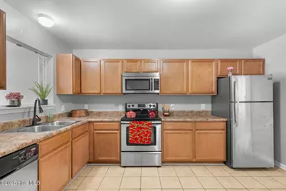 402 Caldwell Loop, Jacksonville, NC 28546 - Photo 7