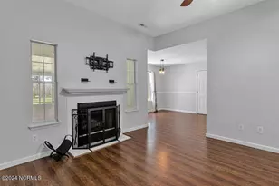 103 Carriage Hills Ct, Richlands, NC 28574 - Photo 5