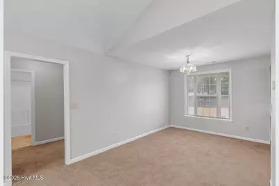 152 Settlers Circle, Jacksonville, NC 28546 - Photo 9