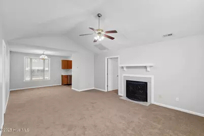 152 Settlers Circle, Jacksonville, NC 28546 - Photo 7