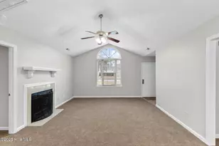 152 Settlers Cir, Jacksonville, NC 28546 - Photo 5