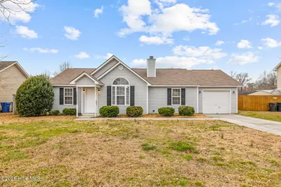 152 Settlers Circle, Jacksonville, NC 28546 - Photo 1