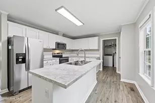 129 Magnolia Gardens Dr, Jacksonville, NC 28540 - Photo 11