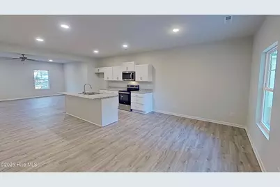 464 Maides Avenue, Wilmington, NC 28405 - Photo 9