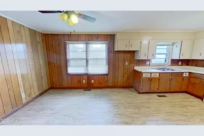 209 Sycamore Street, Kenansville, NC 28349 - Photo 5