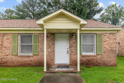 126 Windsor Court, Jacksonville, NC 28546 - Photo 5
