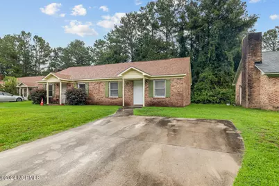 126 Windsor Court, Jacksonville, NC 28546 - Photo 3