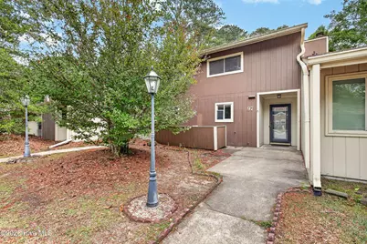97 Quarterdeck Townes, New Bern, NC 28562 - Photo 3