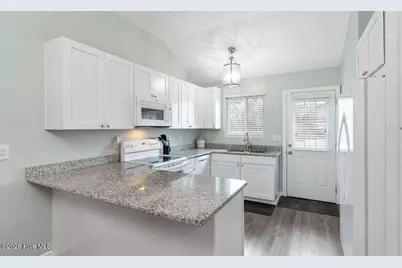 422 32nd Street, Sunset Beach, NC 28468 - Photo 13