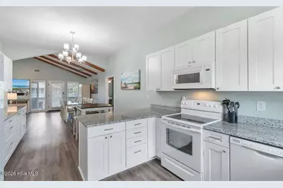 422 32nd Street, Sunset Beach, NC 28468 - Photo 13