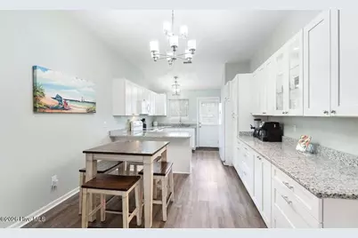 422 32nd Street, Sunset Beach, NC 28468 - Photo 11