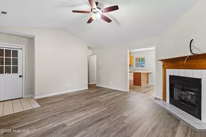 110 Stone Court, Jacksonville, NC 28540 - Photo 7