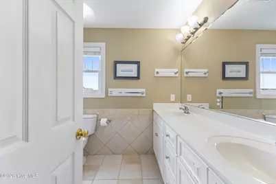407 Ocean Boulevard W, Holden Beach, NC 28462 - Photo 23