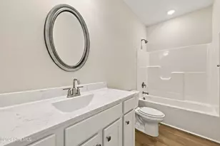 3229 Meadow Dr, Farmville, NC 27828 - Photo 11