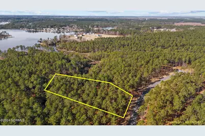 137 Ocracoke Drive, Oriental, NC 28571 - Photo 1