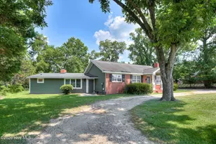436 N Main St, Saluda, SC 29138 - Photo 1