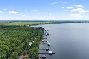 2902 Canal Cove Rd, Lake Waccamaw, NC 28450 - Photo 5