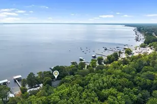 2902 Canal Cove Rd, Lake Waccamaw, NC 28450 - Photo 35