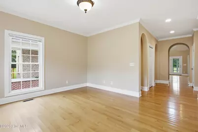 109 Colonel Burgwyn Drive, New Bern, NC 28562 - Photo 7