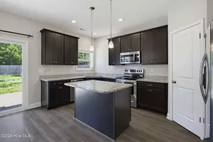 4637 Runaway Bay Ln, Wilmington, NC 28405 - Photo 9