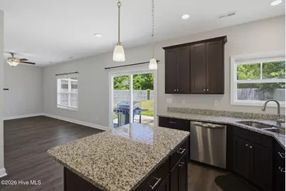 4637 Runaway Bay Lane, Wilmington, NC 28405 - Photo 9